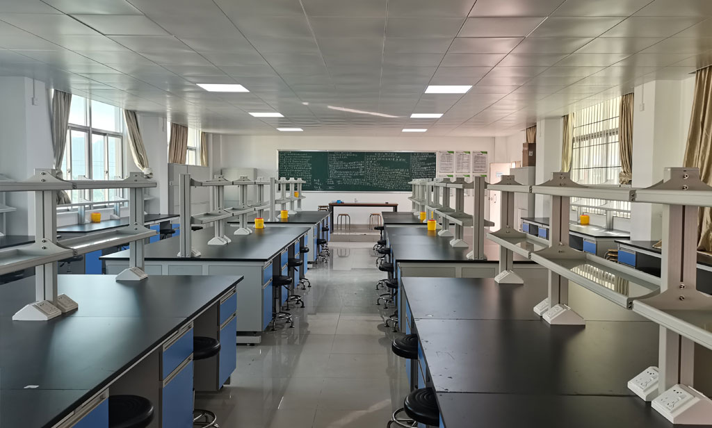 健康产业学院参观学习交流