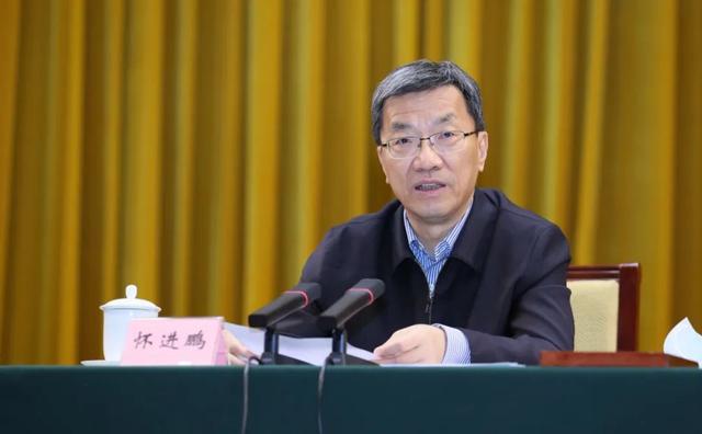 教育部召开党组会传达学习贯彻习近平新时代中国特色社会主义思想主题教育工作会议精神