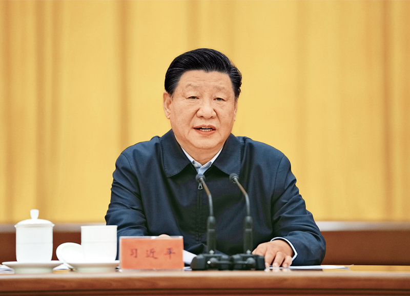 习近平：深入实施新时代人才强国战略 加快建设世界重要人才中心和创新高地